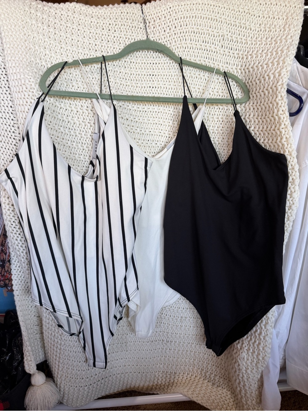 3 Bodysuits - Gaze V-Neck Sleeveless Bodysuit